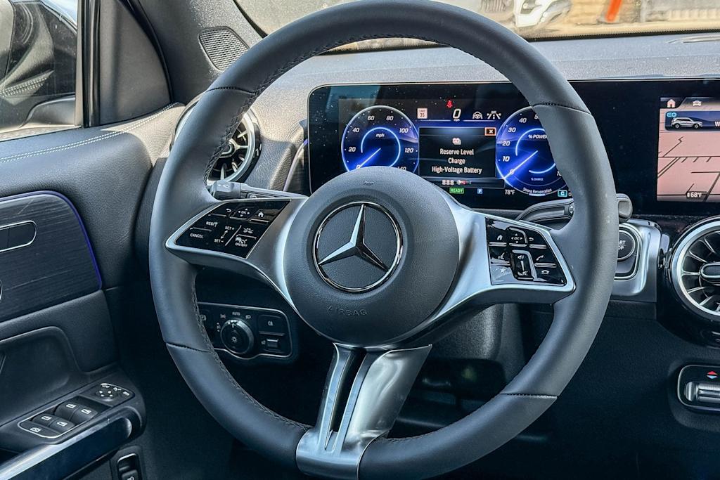Thumbnail: 2025 Mercedes-Benz EQB - 13
