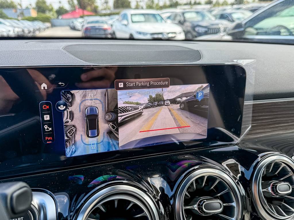 Thumbnail: 2025 Mercedes-Benz EQB - 14