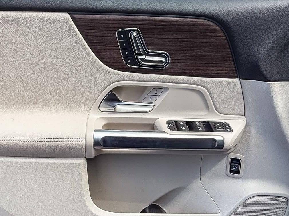 Thumbnail: 2025 Mercedes-Benz EQB - 24