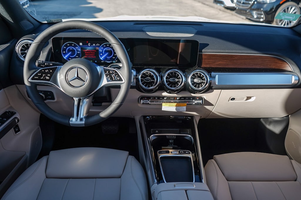Thumbnail: 2025 Mercedes-Benz EQB - 2