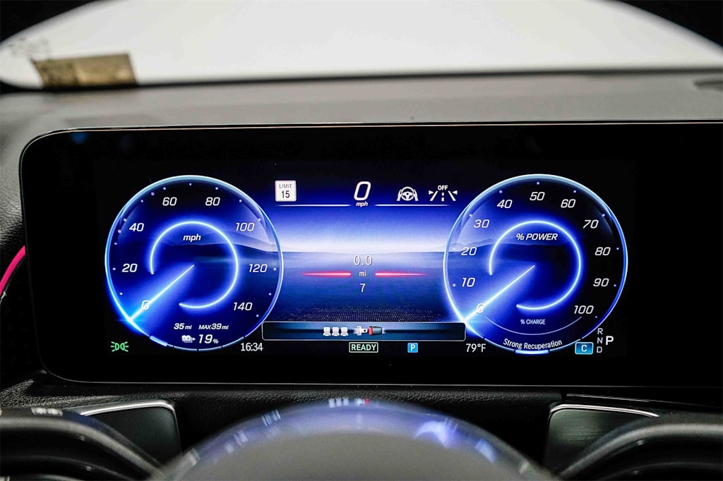 Thumbnail: 2025 Mercedes-Benz EQB - 15