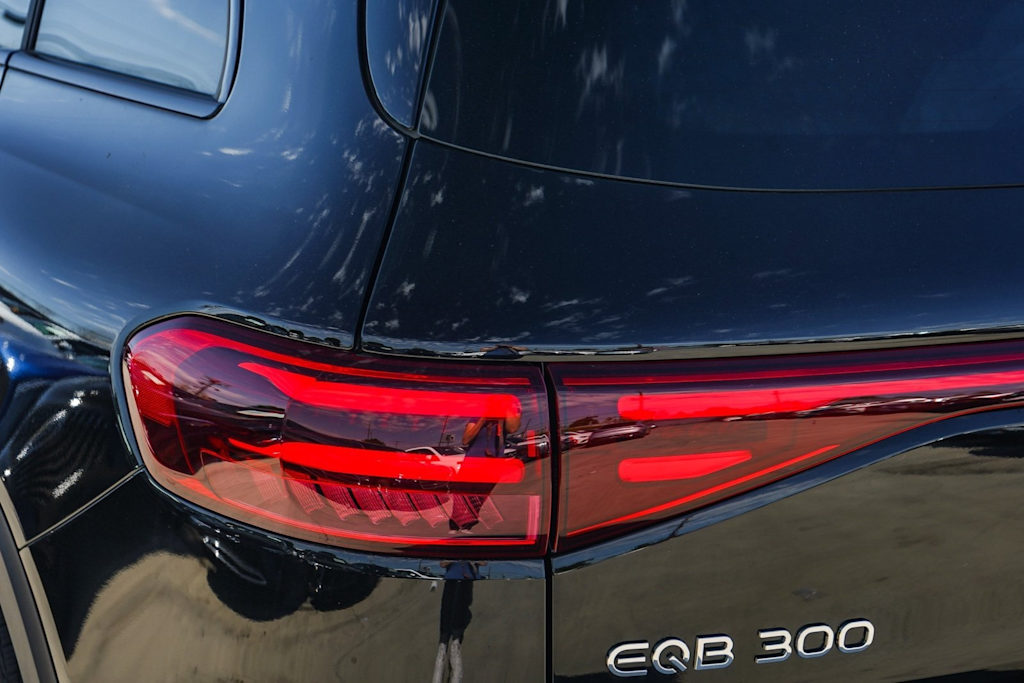 Thumbnail: 2024 Mercedes-Benz EQB - 17