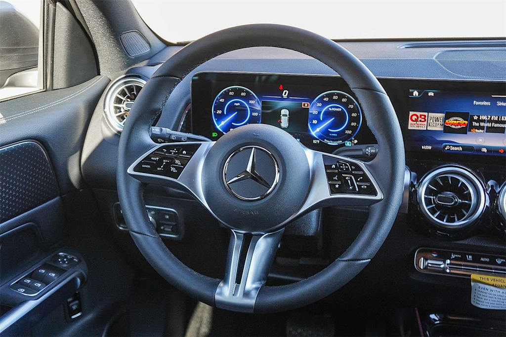 Thumbnail: 2025 Mercedes-Benz EQB - 9