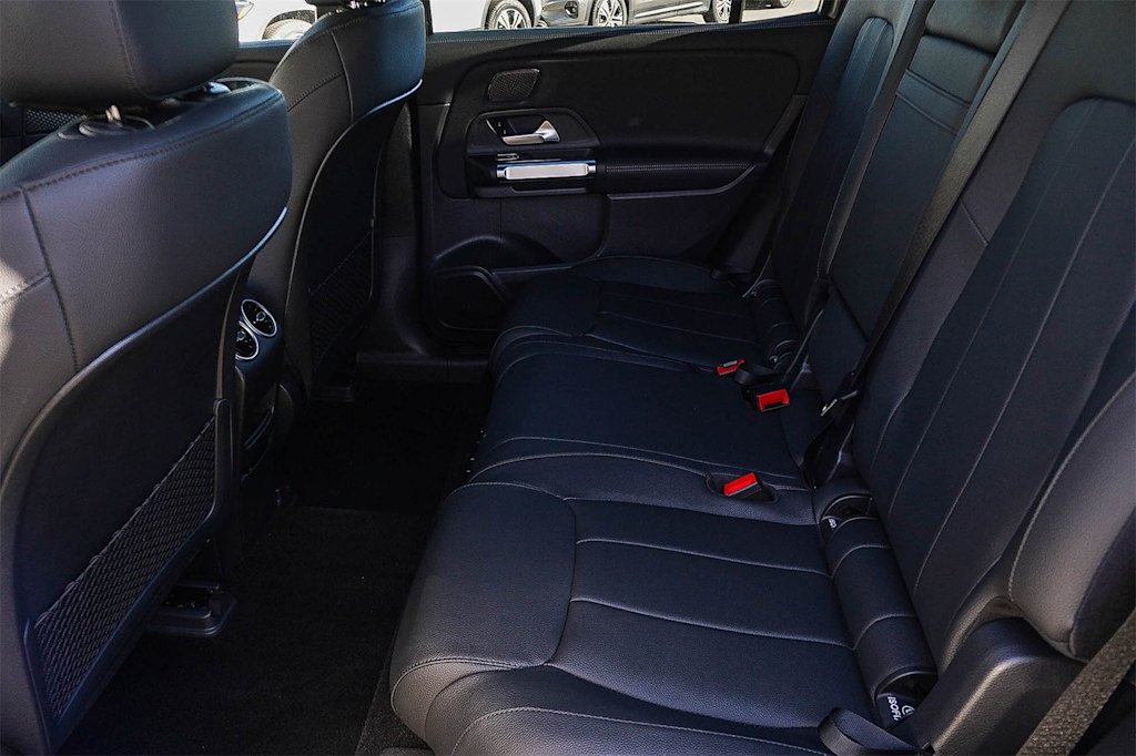 Thumbnail: 2025 Mercedes-Benz EQB - 12