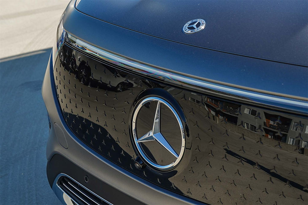 Thumbnail: 2025 Mercedes-Benz EQB - 6