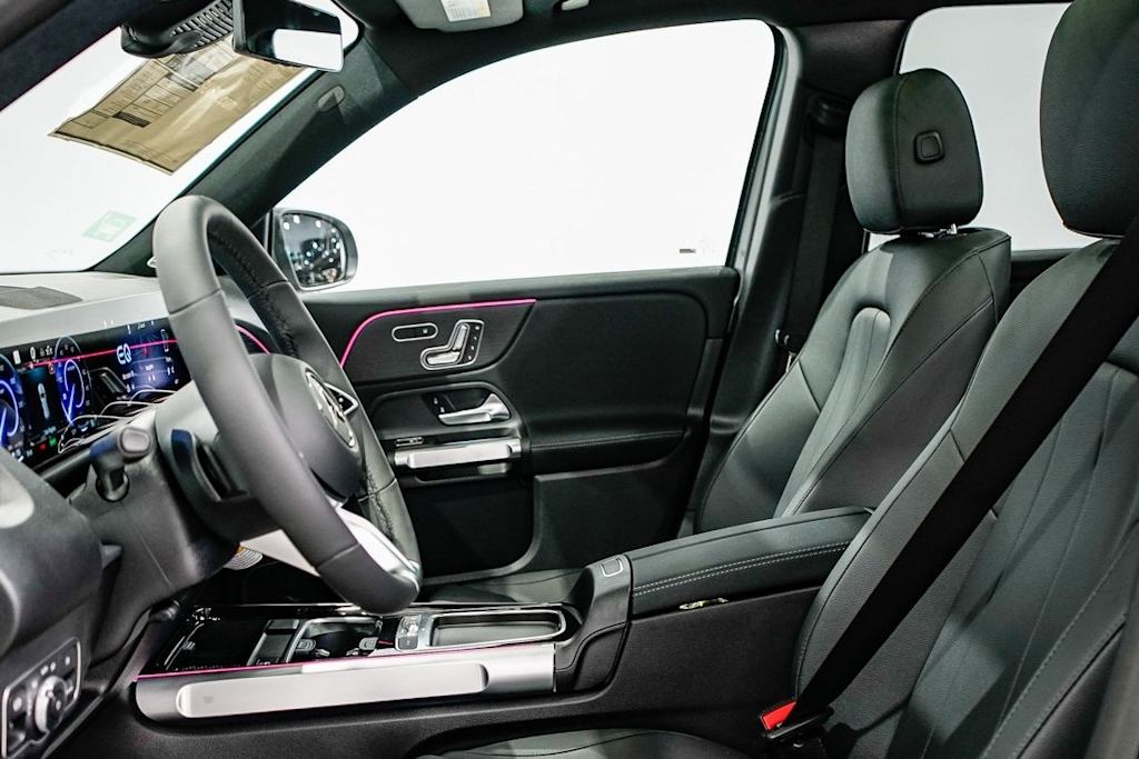 Thumbnail: 2025 Mercedes-Benz EQB - 9