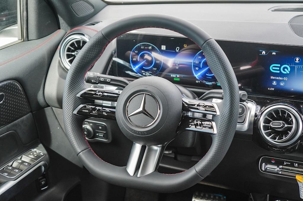 Thumbnail: 2024 Mercedes-Benz EQB - 14