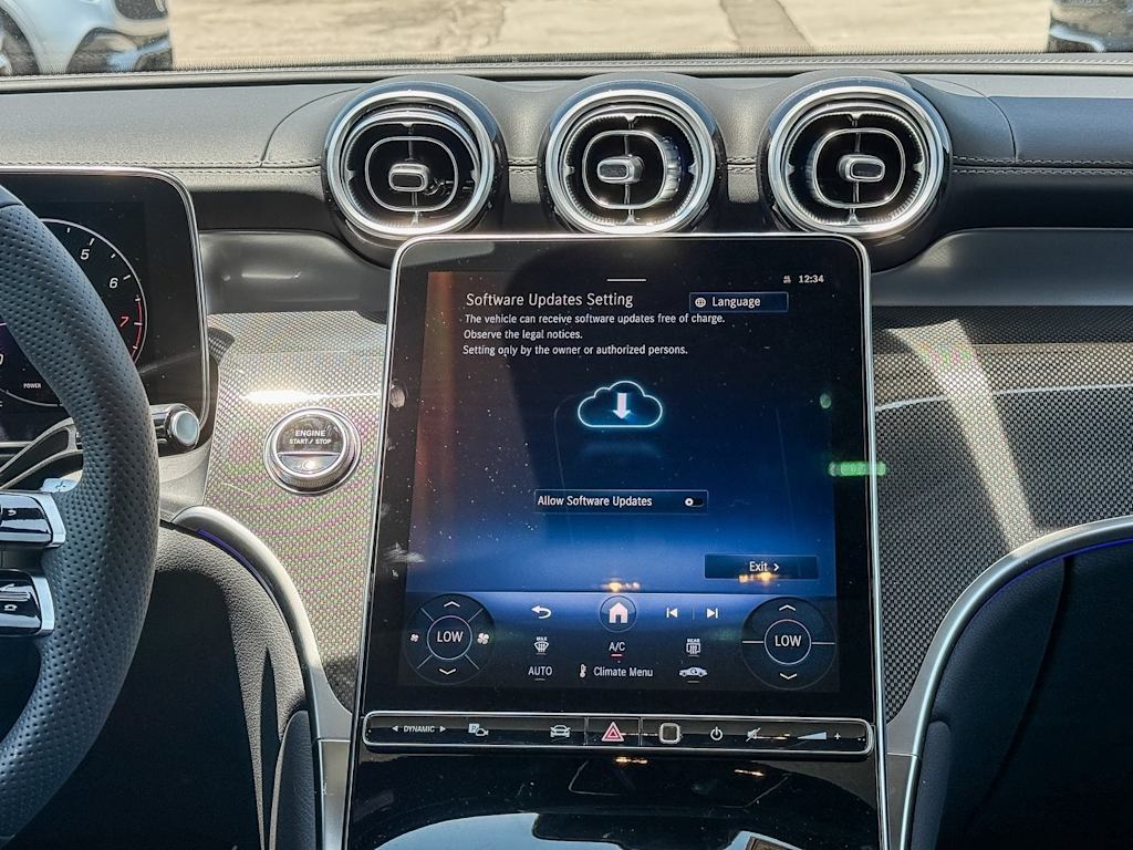 Thumbnail: 2025 Mercedes-Benz GLC - 9