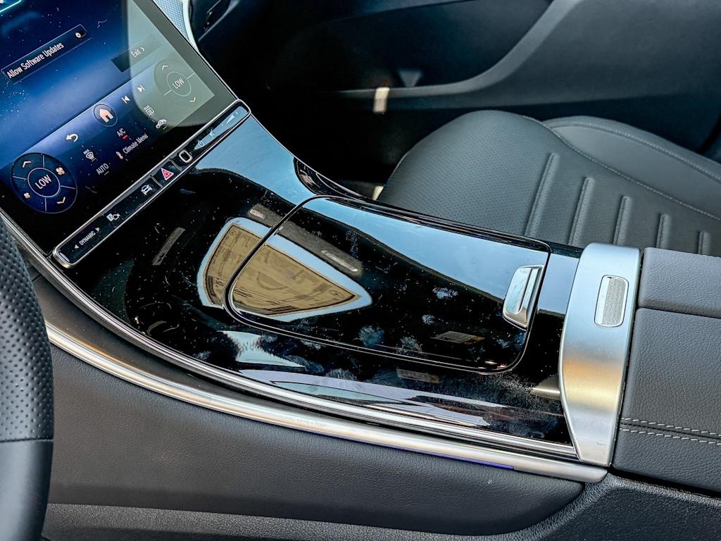 Thumbnail: 2025 Mercedes-Benz GLC - 10