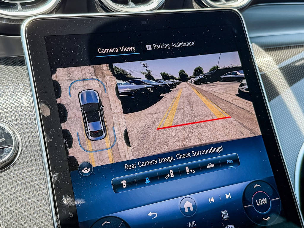 Thumbnail: 2025 Mercedes-Benz GLC - 21