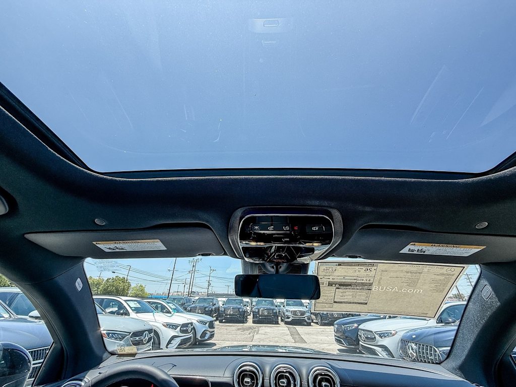 Thumbnail: 2025 Mercedes-Benz GLC - 17