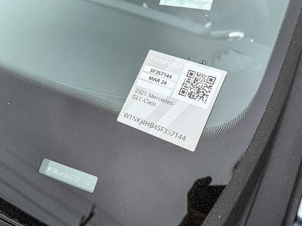 Thumbnail: 2025 Mercedes-Benz GLC - 28