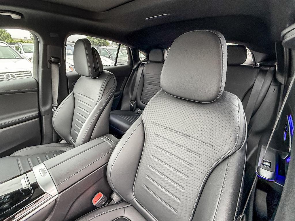 Thumbnail: 2025 Mercedes-Benz GLC - 27