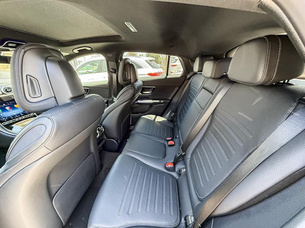 Thumbnail: 2025 Mercedes-Benz GLC - 11