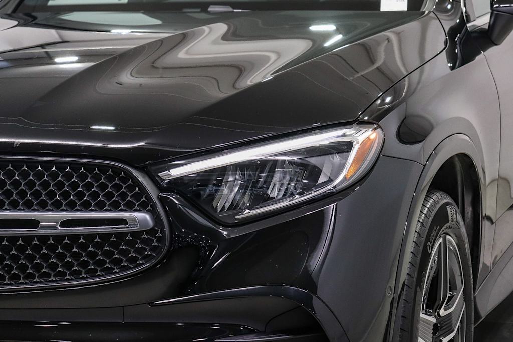 Thumbnail: 2026 Mercedes-Benz GLC - 20