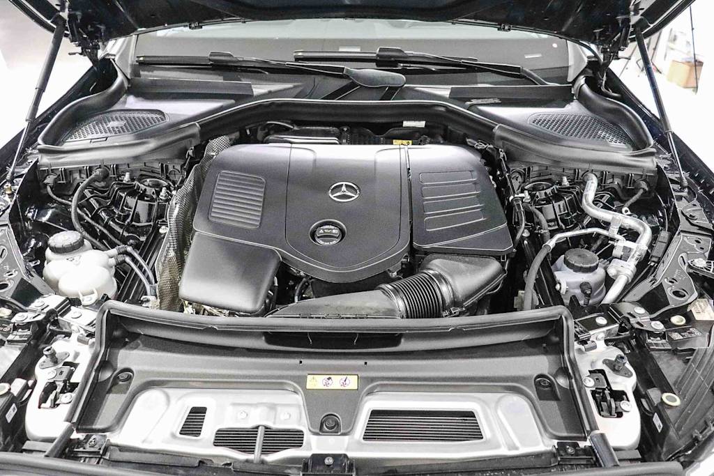 Thumbnail: 2026 Mercedes-Benz GLC - 8