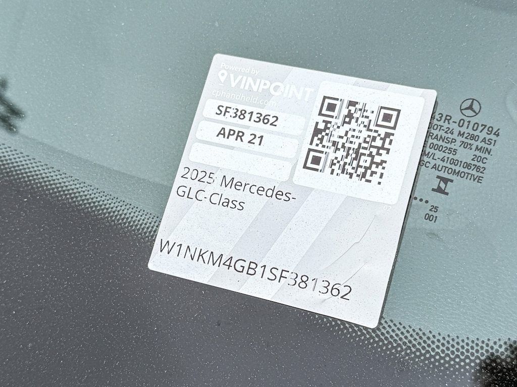 Thumbnail: 2025 Mercedes-Benz GLC - 30