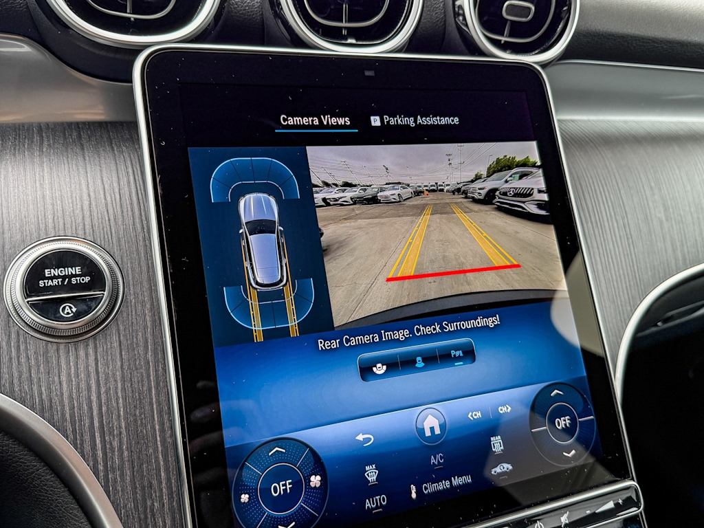 Thumbnail: 2025 Mercedes-Benz GLC - 28