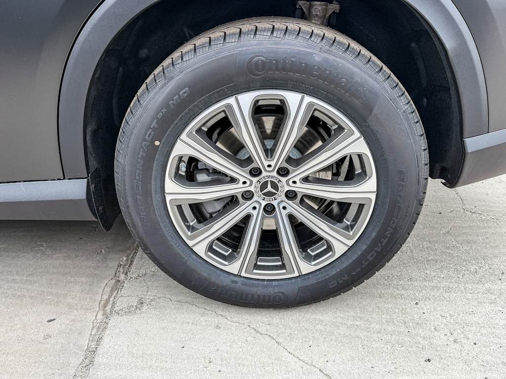 Thumbnail: 2025 Mercedes-Benz GLC - 8