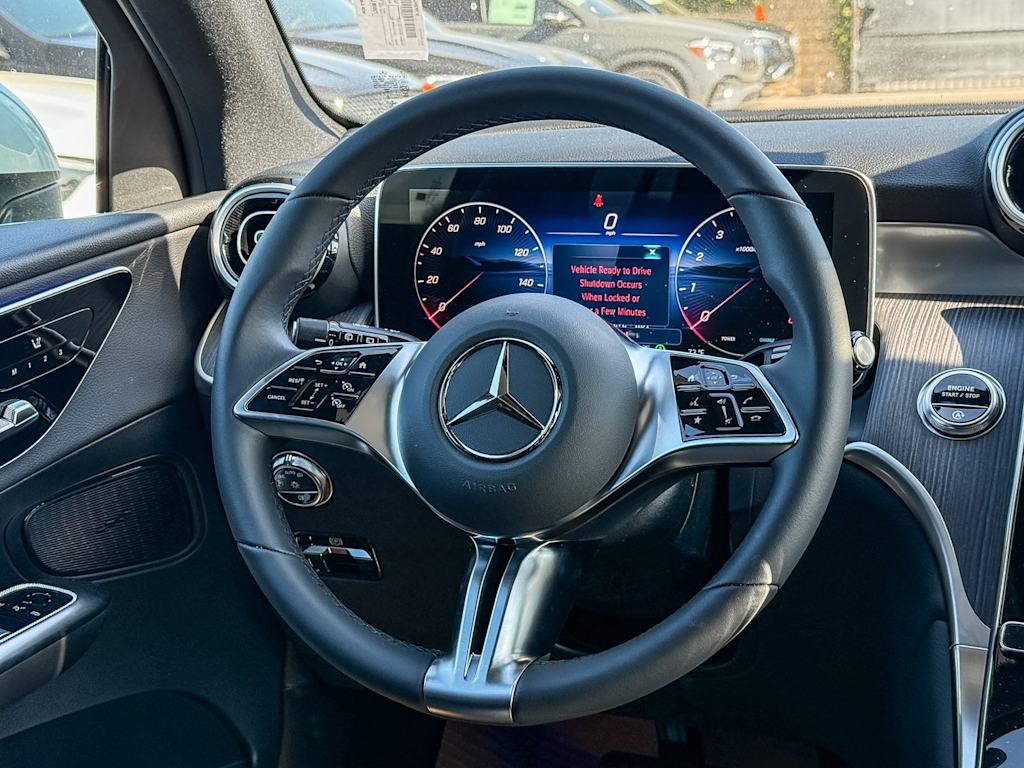 Thumbnail: 2025 Mercedes-Benz GLC - 11