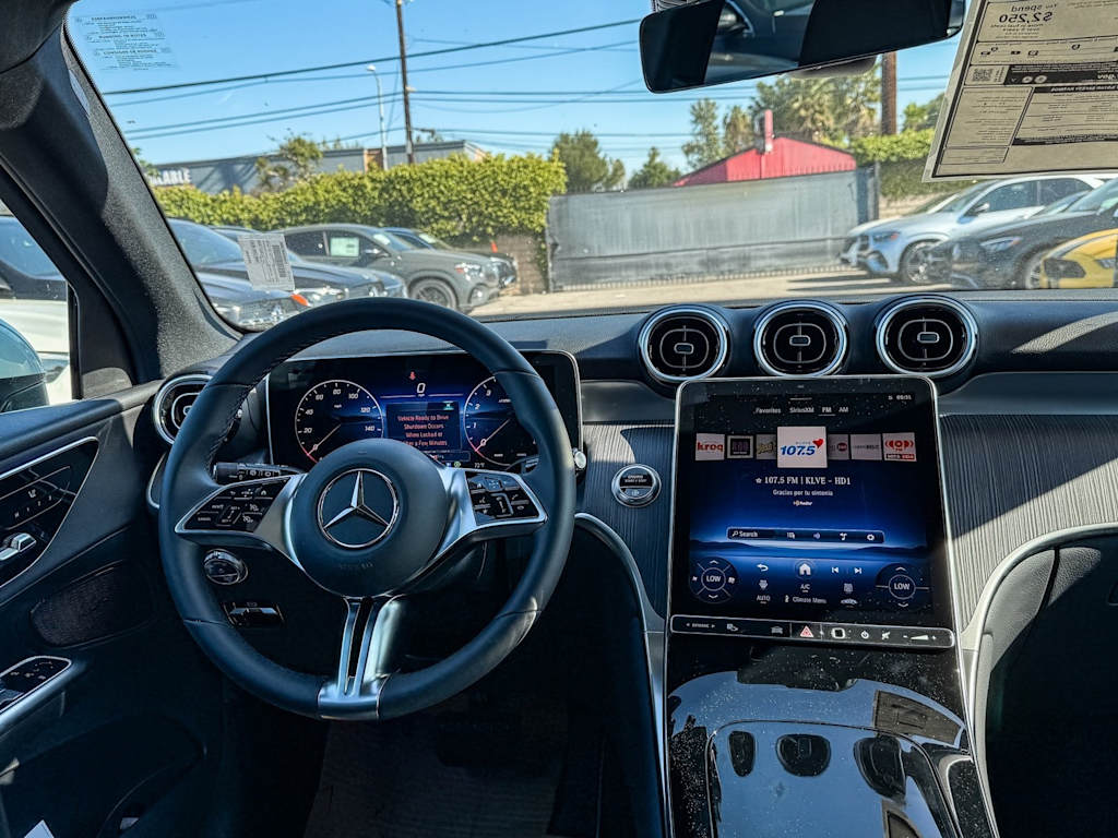 Thumbnail: 2025 Mercedes-Benz GLC - 9