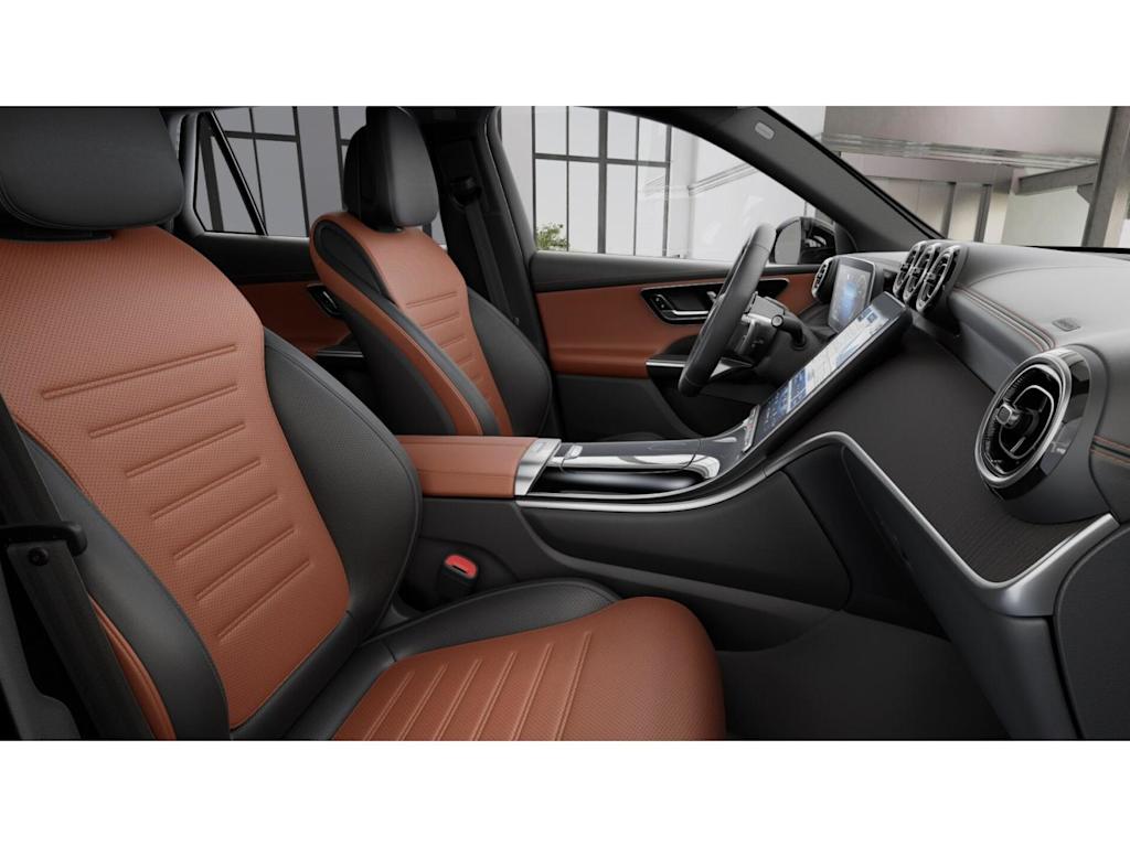 Thumbnail: 2025 Mercedes-Benz GLC - 7