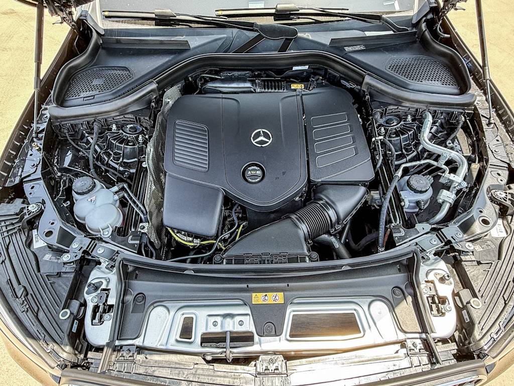 Thumbnail: 2025 Mercedes-Benz GLC - 8