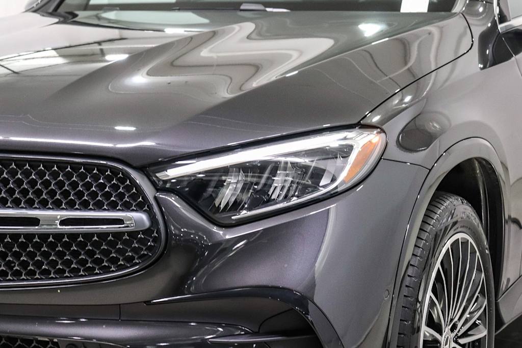Thumbnail: 2026 Mercedes-Benz GLC - 19