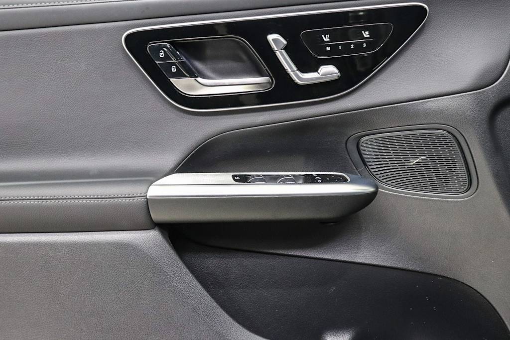 Thumbnail: 2026 Mercedes-Benz GLC - 25