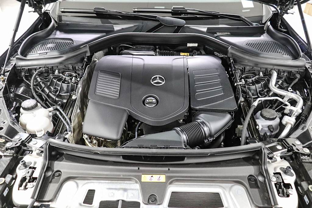Thumbnail: 2026 Mercedes-Benz GLC - 6
