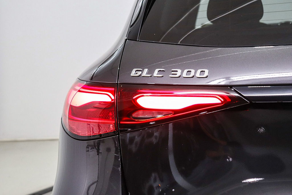 Thumbnail: 2026 Mercedes-Benz GLC - 5