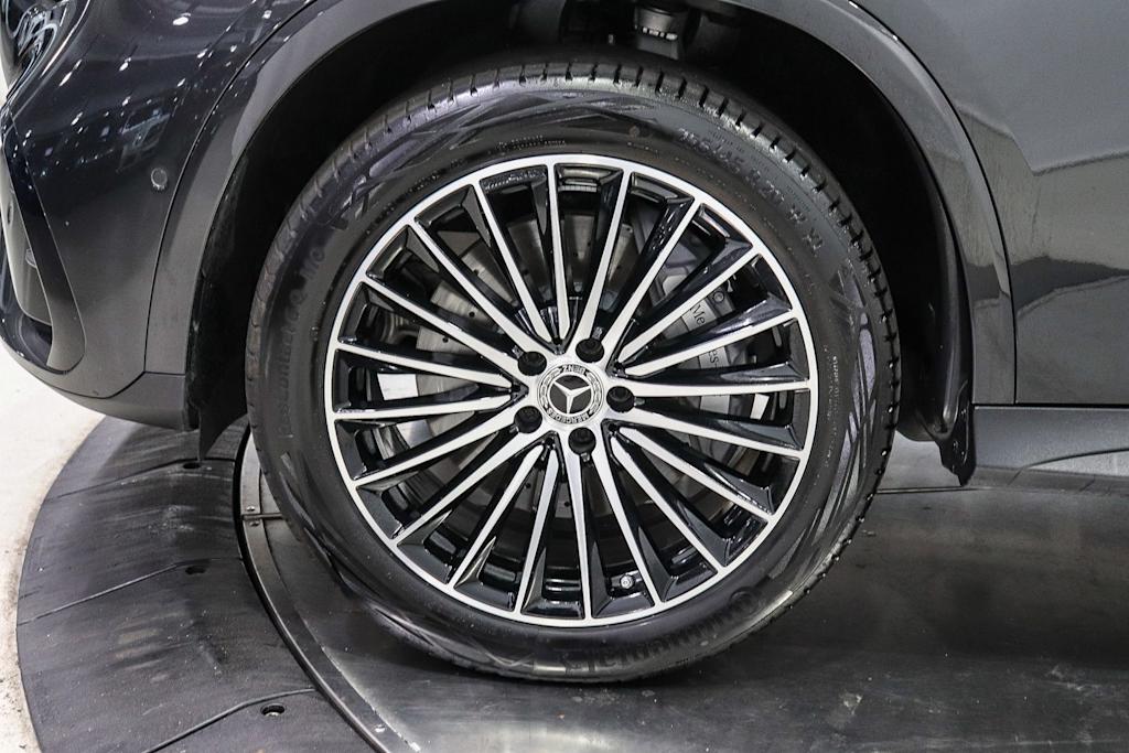 Thumbnail: 2026 Mercedes-Benz GLC - 6
