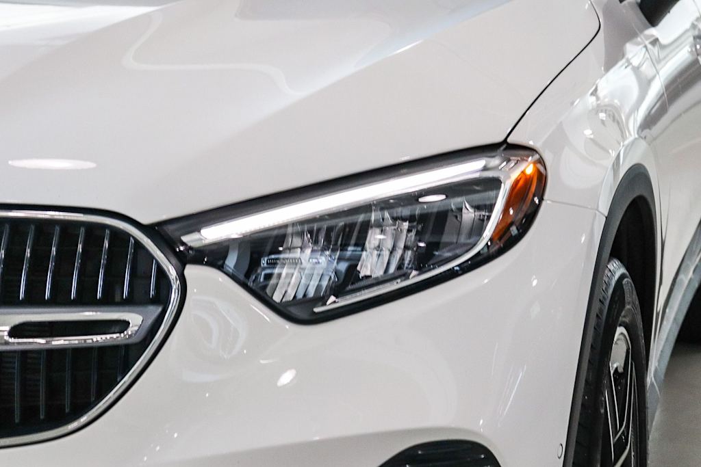 Thumbnail: 2026 Mercedes-Benz GLC - 20