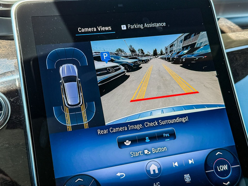 Thumbnail: 2025 Mercedes-Benz GLC - 23