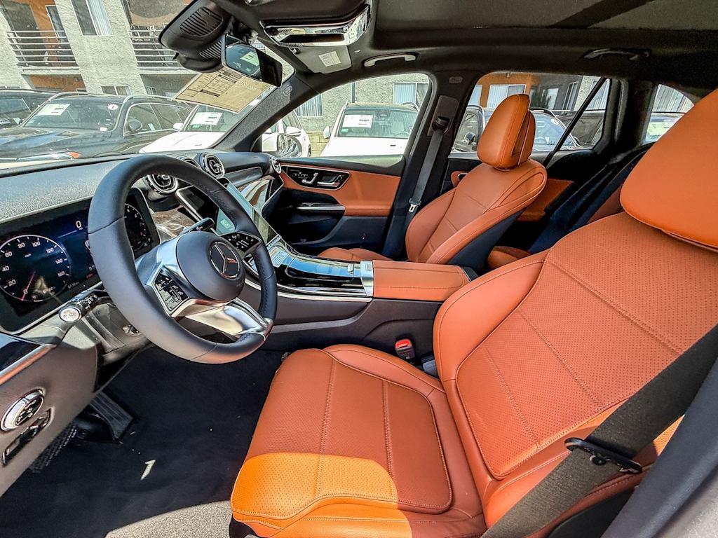 Thumbnail: 2025 Mercedes-Benz GLC - 8