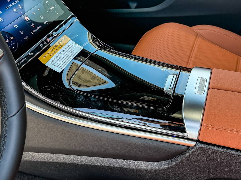 Thumbnail: 2025 Mercedes-Benz GLC - 11