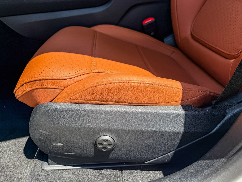 Thumbnail: 2025 Mercedes-Benz GLC - 19