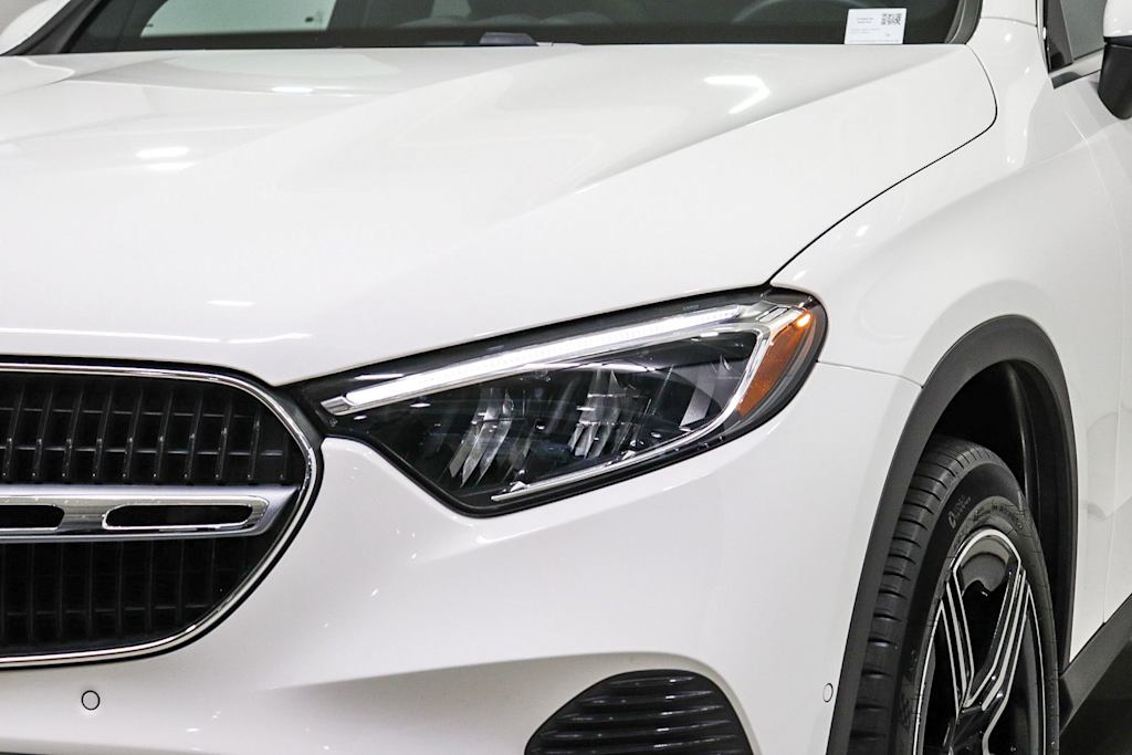 Thumbnail: 2026 Mercedes-Benz GLC - 18