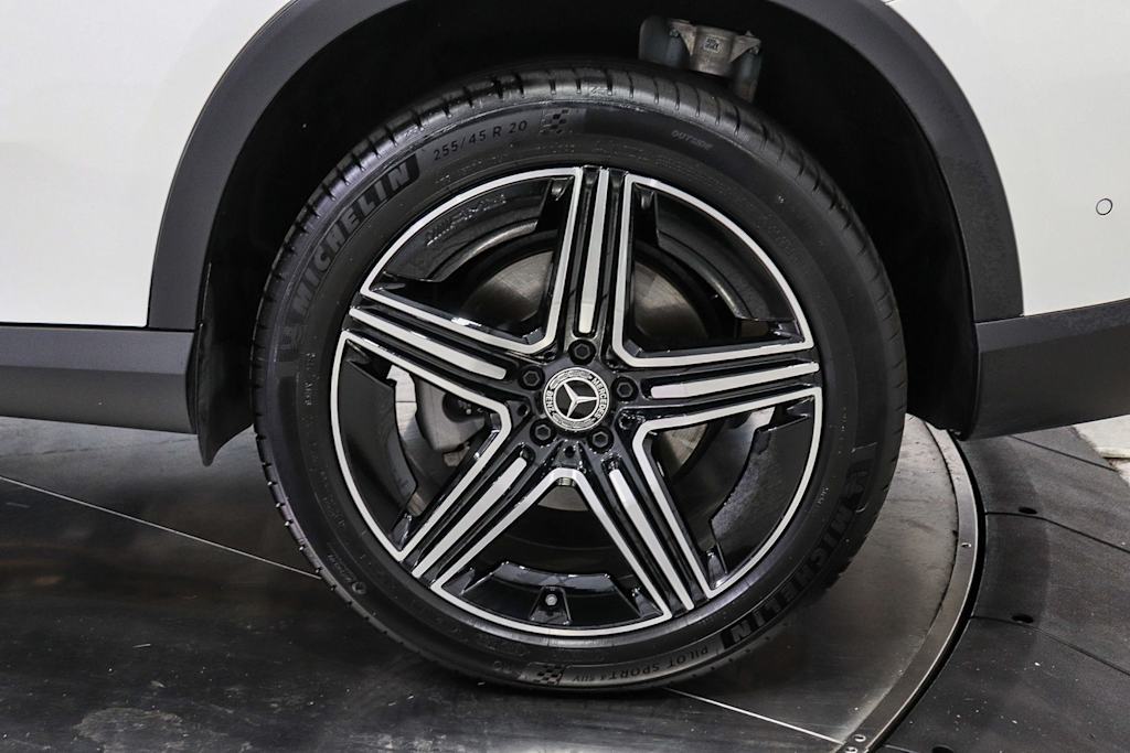 Thumbnail: 2026 Mercedes-Benz GLC - 20