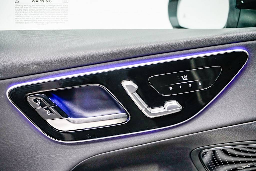 Thumbnail: 2025 Mercedes-Benz GLC - 23