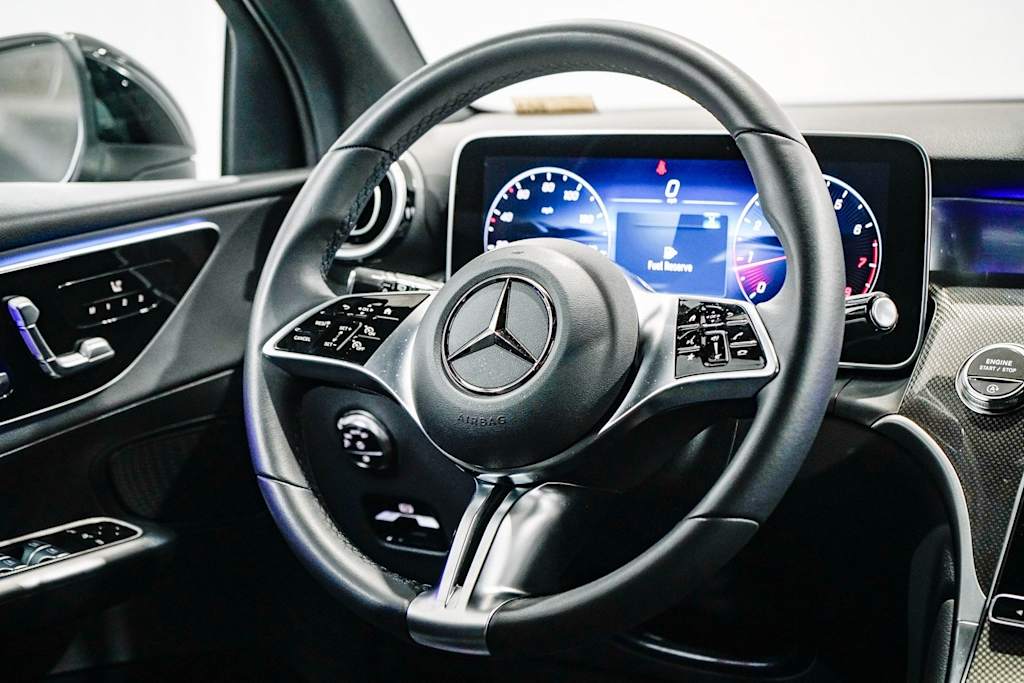 Thumbnail: 2025 Mercedes-Benz GLC - 12