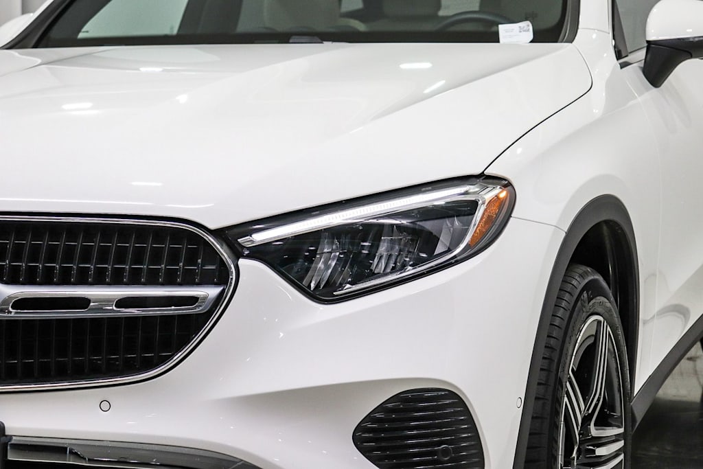 Thumbnail: 2026 Mercedes-Benz GLC - 20
