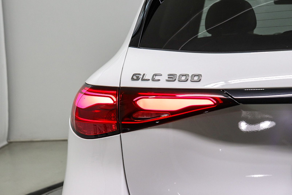 Thumbnail: 2026 Mercedes-Benz GLC - 6