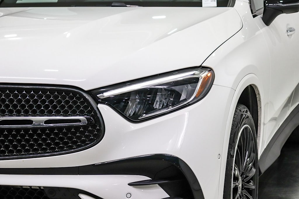 Thumbnail: 2026 Mercedes-Benz GLC - 19