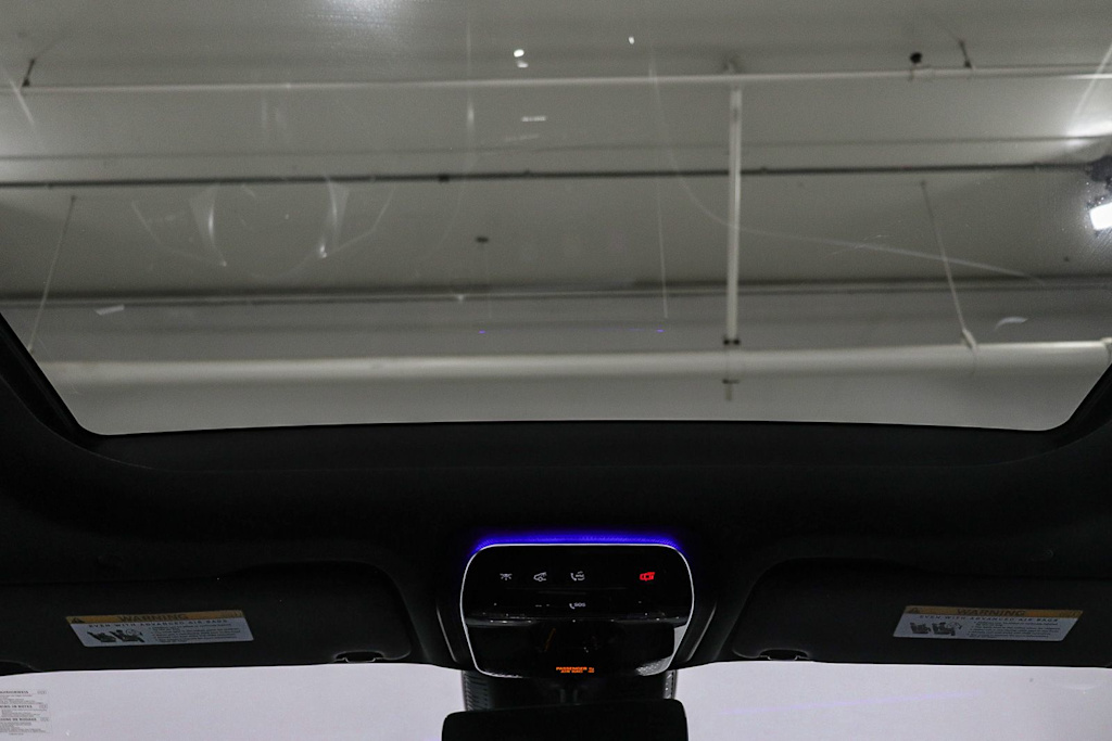 Thumbnail: 2026 Mercedes-Benz GLC - 23