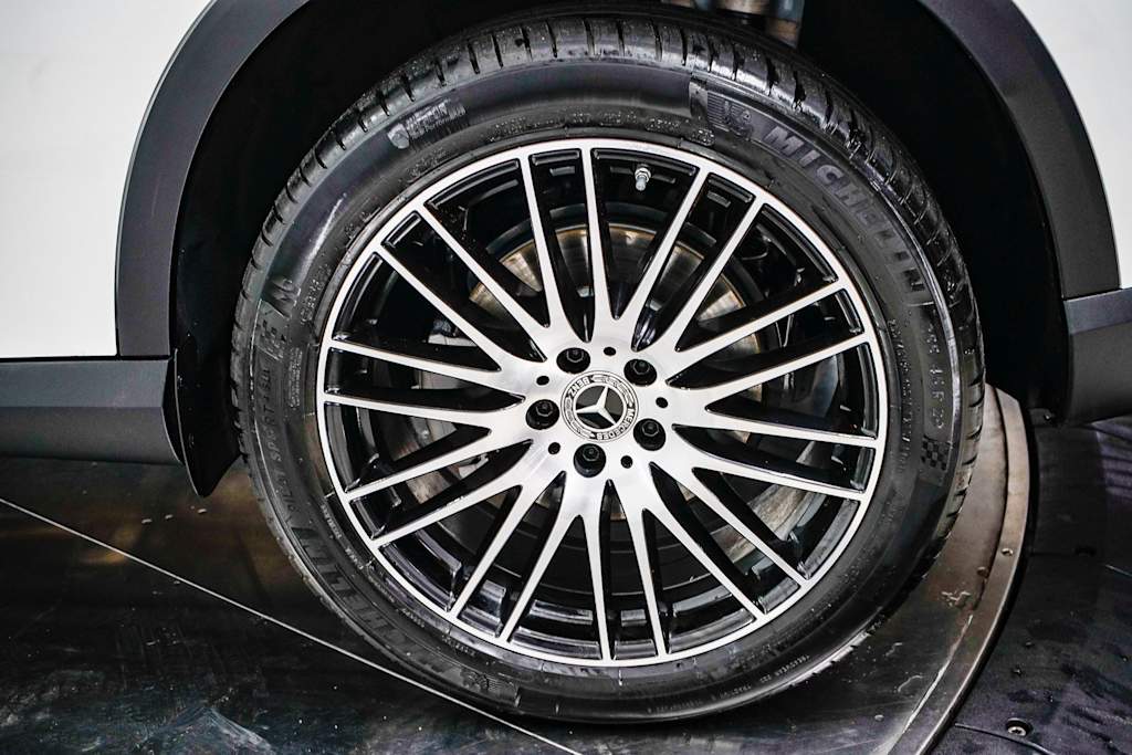 Thumbnail: 2025 Mercedes-Benz GLC - 6