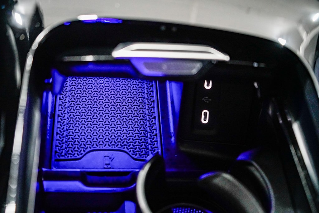 Thumbnail: 2025 Mercedes-Benz GLC - 26