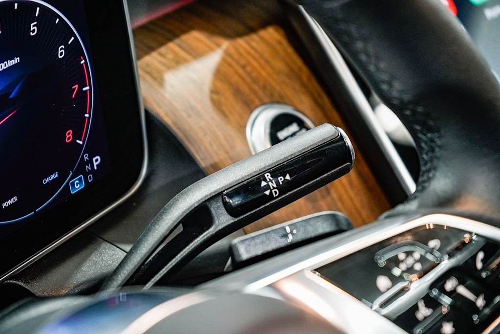 Thumbnail: 2025 Mercedes-Benz GLC - 24