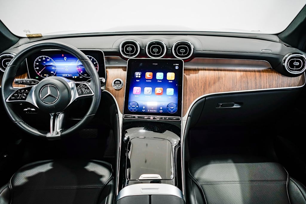 Thumbnail: 2025 Mercedes-Benz GLC - 2