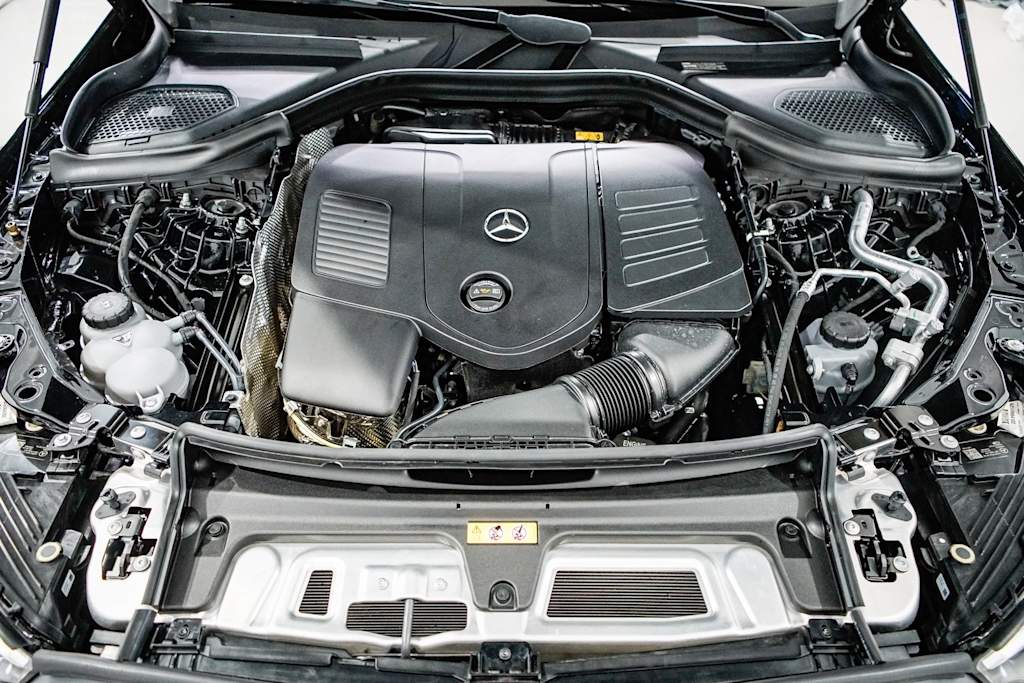 Thumbnail: 2025 Mercedes-Benz GLC - 7